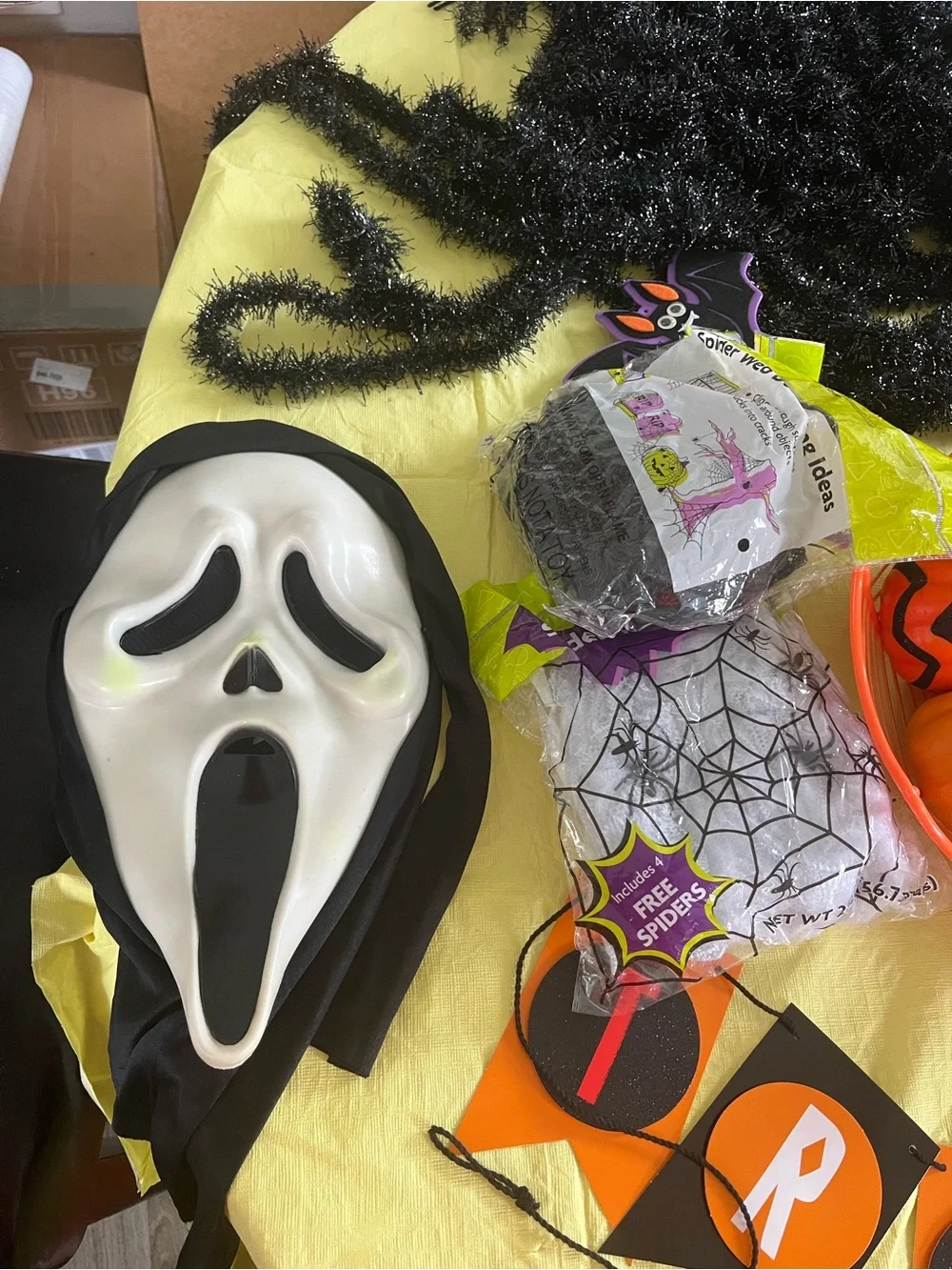Halloween Party Table Decor Kit - Orange & Black